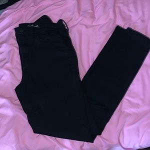 Black skinny pants